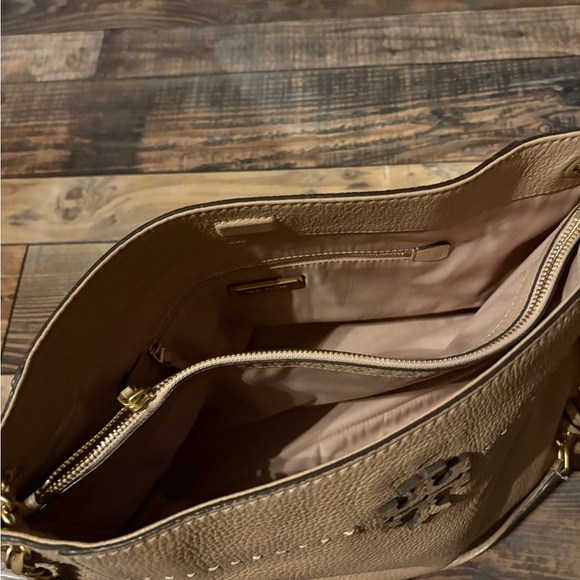 Tory Burch Shoulder Bag with Chain Straps - Picture 5 of 5